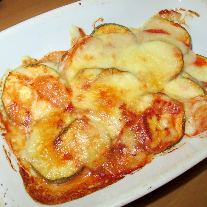 ズッキーニと玉ねぎのケチャップチーズ焼き